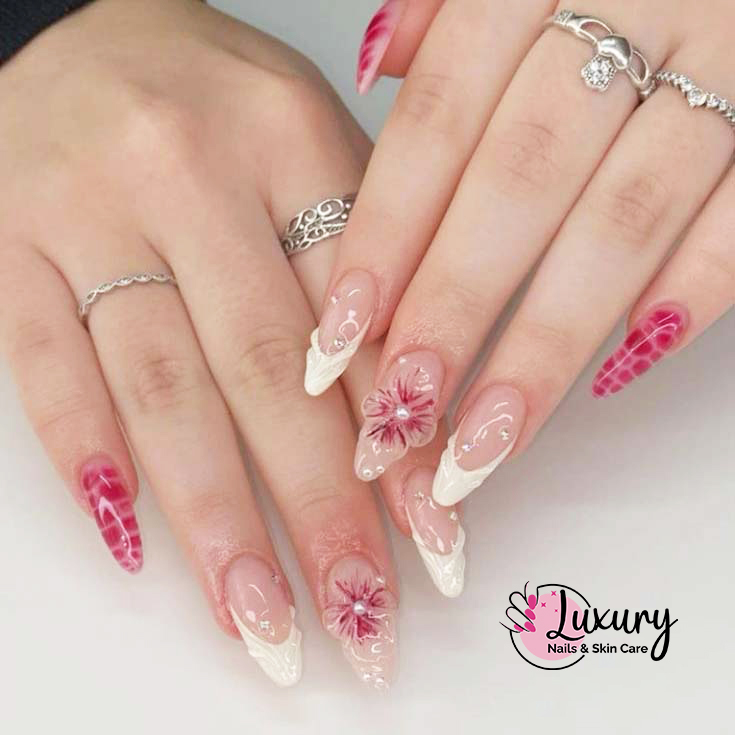 Luxury Nails & Skin Care LLC logo